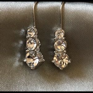 🛍 Silver Triple Rhinestone Gem Earrings W/Gift Bag